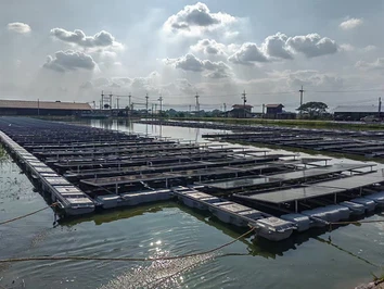 Проект с плаващ слънчев панел